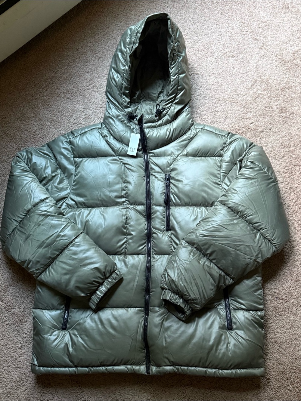GAP puffer jacket size Large new with tags